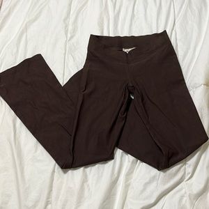 Like new brown fit and flare pants! Stretchy low rise with flattering v-cut!